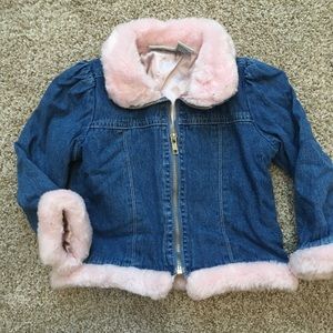 Denim zip jacket with pink fur trim
